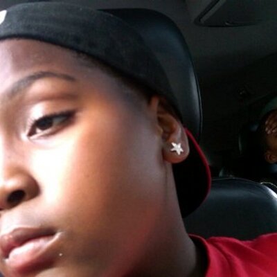 Profile Picture of Tony Lackey (@liltaylorganger) on Twitter