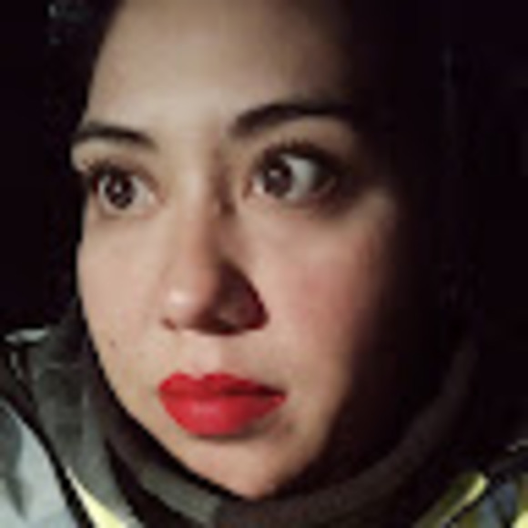 Profile Picture of Cindy Barrera (@cindybarrera939) on Poshmark