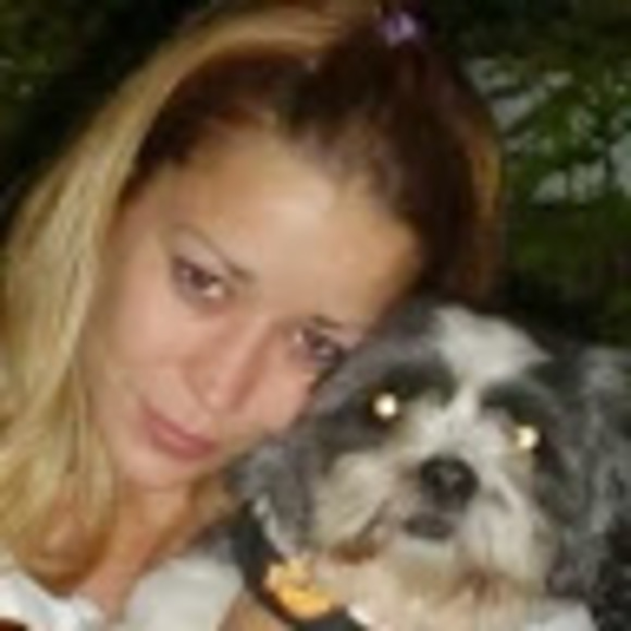 Profile Picture of Shannon cherneski Ian cardillo (@stcherneski) on Poshmark