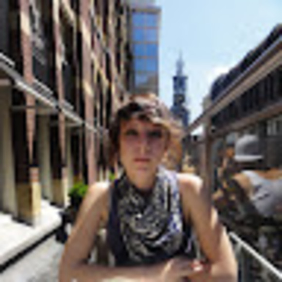 Profile Picture of Brianna Haining (@hainingb) on Poshmark