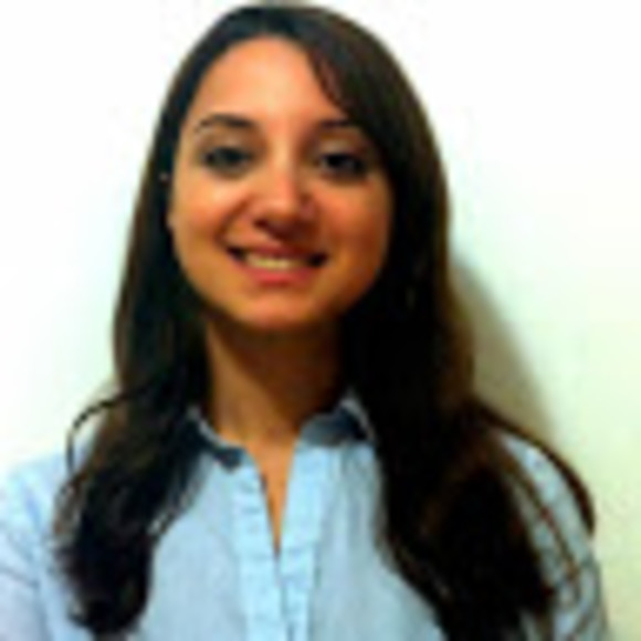 Profile Picture of Aline Rizkallah (@alinerizkallah) on Poshmark