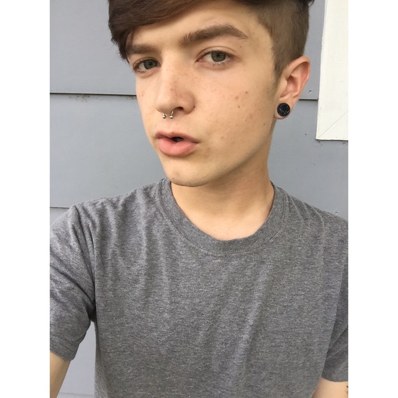 Profile Picture of Chase Sims (@chasepatrickk) on Poshmark