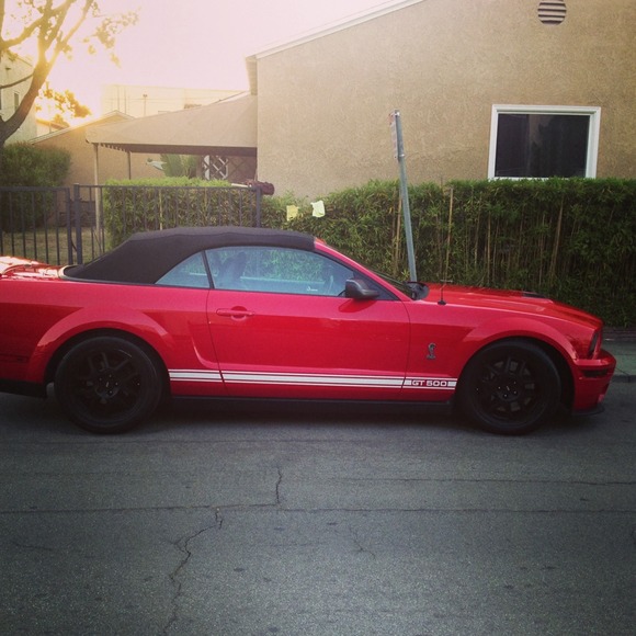 Profile Picture of Efren Gonzalez (@1bentley9) on Poshmark