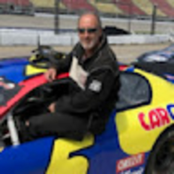 Profile Picture of Dave Wells (@going4sixat34) on Poshmark