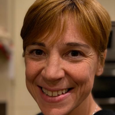 Profile Picture of Caroline Baker (@drcarolinebaker) on Twitter