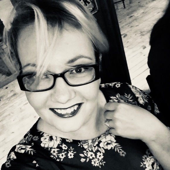 Profile Picture of Salaura Zollner (@ecelcticsoul31) on Poshmark