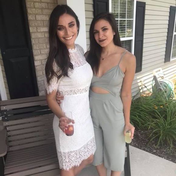 Profile Picture of Megan Szkatulski (@meganszkatulski) on Poshmark