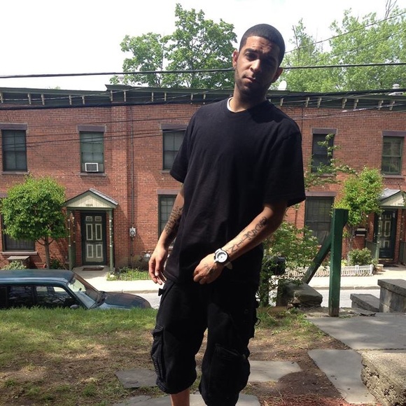 Profile Picture of Michael Lent sr (@xx914_bornxx) on Poshmark
