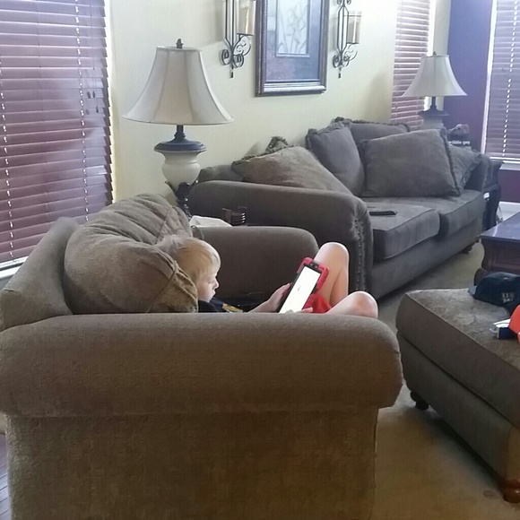 Profile Picture of Stephanie Fisbeck (@0501) on Poshmark