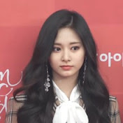 Profile Picture of Catherine CHOU (@catherinechou2205) on Youtube