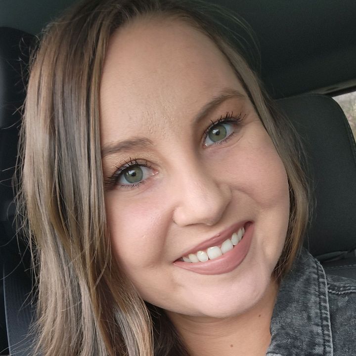 Profile Picture of Amber G (@@agoodnough) on Tiktok