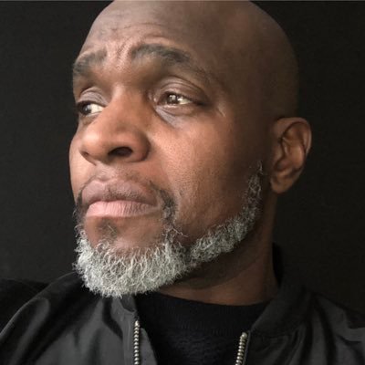 Profile Picture of Mark Spates Smith (@marksmithlive) on Twitter