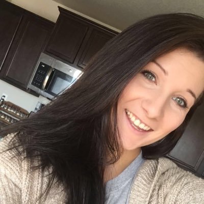 Profile Picture of Taryn Fink (@cimbura10) on Twitter