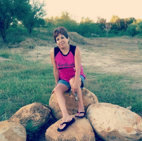 Profile Picture of Gregoria Castillo (@gregoria_50) on Poshmark