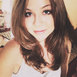 Profile Picture of Amanda (@Minnette_Always) on Twitter