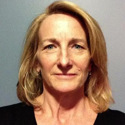 Profile Picture of Lisa Callahan (@DireStrts) on Twitter