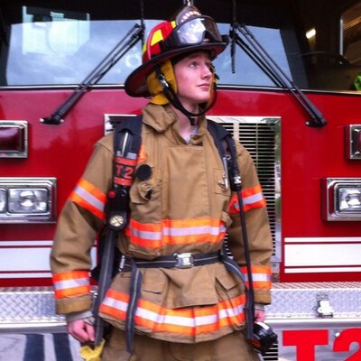 Profile Picture of Seth Hendrickson (@ParabolaMan314) on Twitter