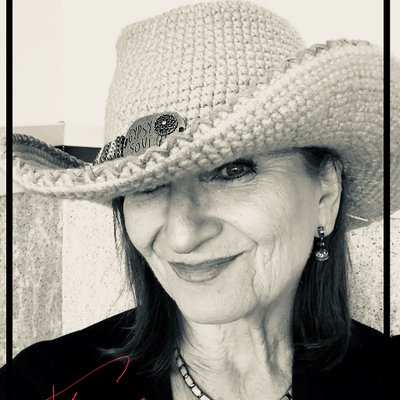 Profile Photo of Theresa White Fike (@FikeStudio) on Twitter