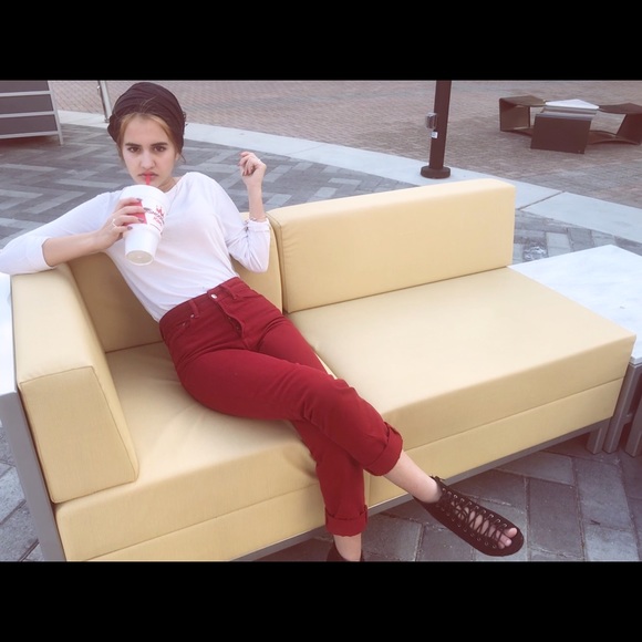 Profile Picture of Asiya Hamadeh (@4fate) on Poshmark