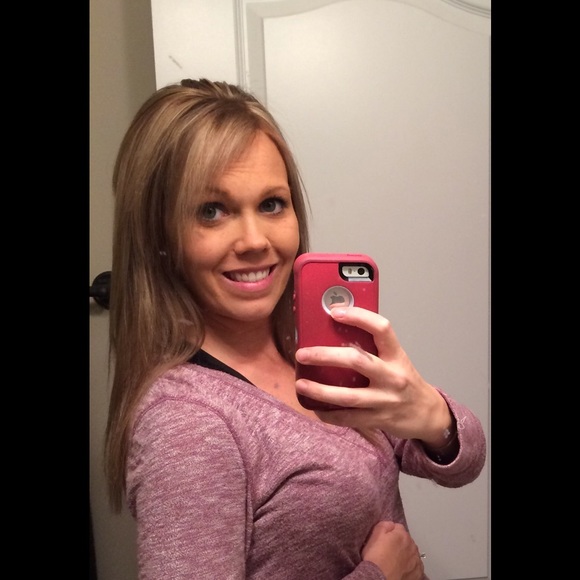 Profile Picture of Autumn Bretscher (@arb2015) on Poshmark