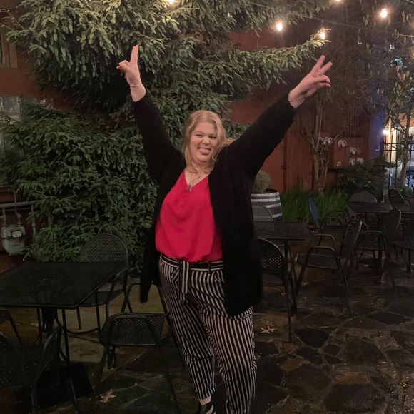 Profile Picture of Kim Albers (@kimalbers16) on Poshmark