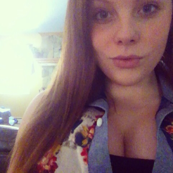 Profile Picture of Courtney Cetta (@degausser) on Poshmark