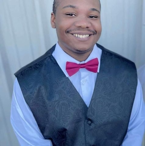 Profile Picture of Justin Thacker (@justin_thacker) on Poshmark