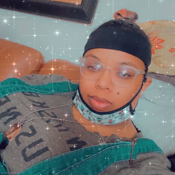 Yolanda Covington - Poshmark Profile Picture of Yolanda Covington (@ycovington85) on Poshmark