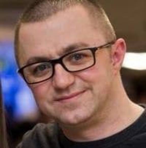 Profile Picture of Heath Aaron (@halandry) on Poshmark