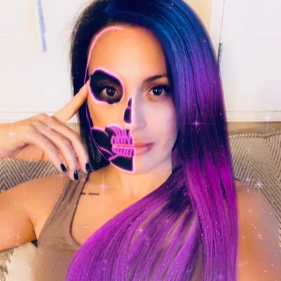 Profile Picture of 🔪 SúperStabby🔪 (@SuperAndrea) on Twitter