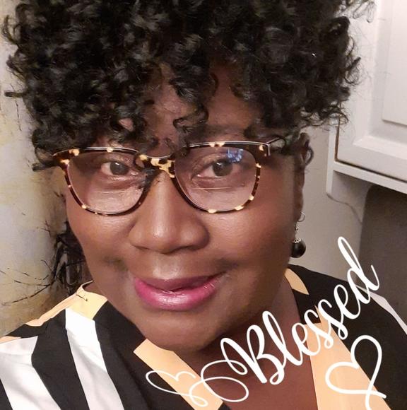 Profile Picture of Tonya Archield (@tonya_archield) on Poshmark