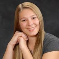 Profile Picture of Betty Petersenon Twitter