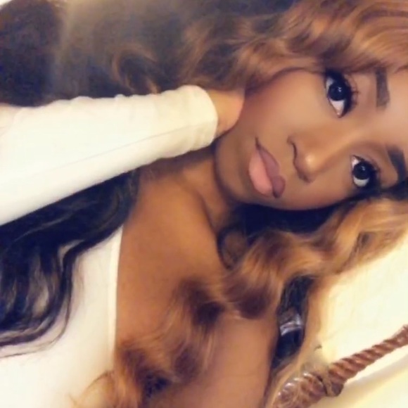 Profile Picture of Moiya Lee (@moiyalee) on Poshmark