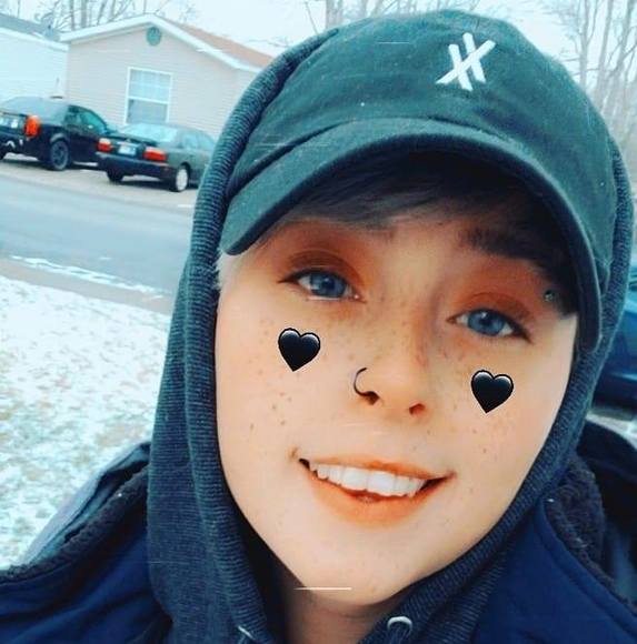 Profile Picture of Bryson Aaron robinson (@bryrobinson) on Poshmark