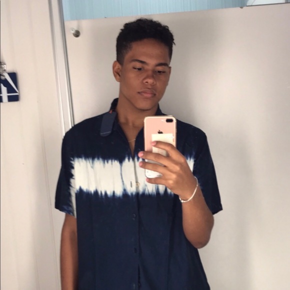 Profile Picture of Isaac Ramirez (@iarl99) on Poshmark