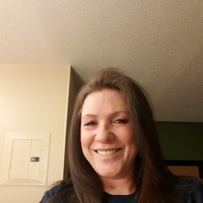 Profile Picture of Debbie Vigil (@VigilVigil4) on Twitter