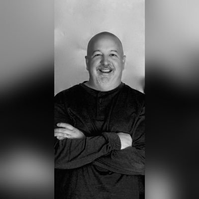 Profile Picture of Michael Leonhardt (@mcleonhardt) on Twitter