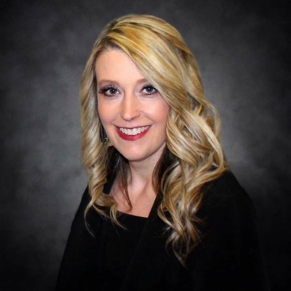 Profile Picture of Sethann Lange (@slange888) on Poshmark