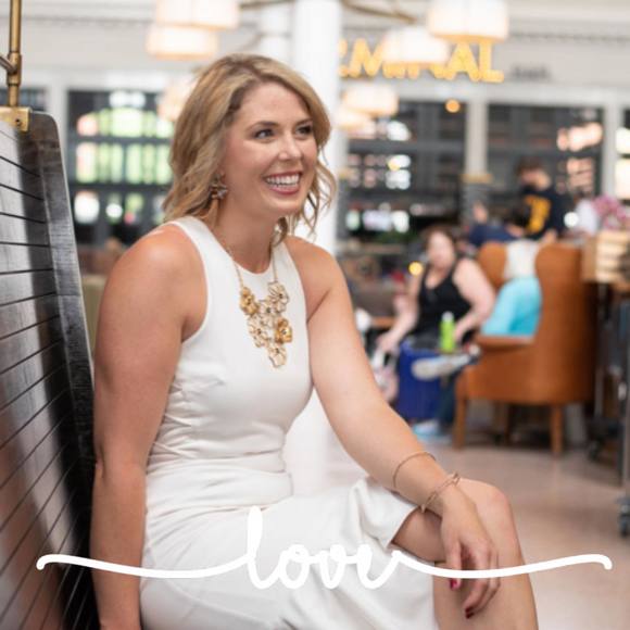 Profile Picture of Laura Gilsdorf (@ljg1125) on Poshmark