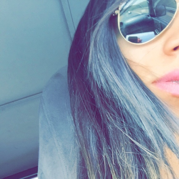 Profile Picture of Bianca Carolina (@bianca678) on Poshmark