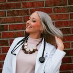 Profile Picture of Claire Roberts (@doc.rob.dvm) on Instagram