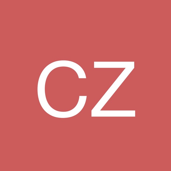 Profile Picture of Crystal Zachary (@crystal_zachary) on Poshmark