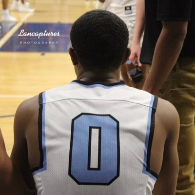 Profile Picture of Tyler Henderson (@dribble2much0) on Twitter