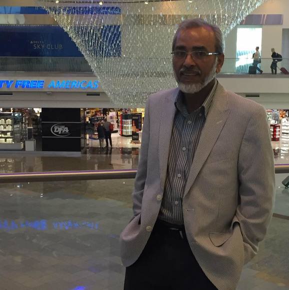 Profile Picture of Sadiq Jangda (@sadiqjangda6321) on Poshmark