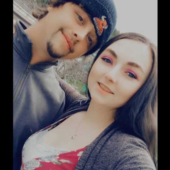 Profile Picture of Zach Reeves (@zachreeves1311) on Poshmark