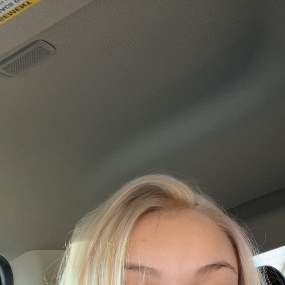 Profile Picture of Tyler Andersen (@tyler_lynn870) on Poshmark