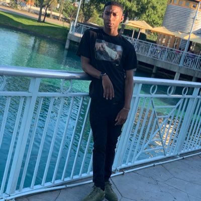 Profile Picture of STAN (@_wreckset) on Twitter