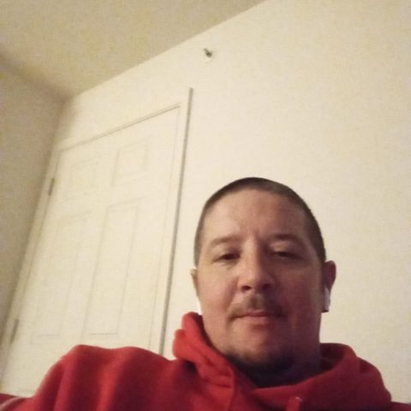 Profile Picture of Jeff Hemminger (@jeffhemminger25) on Poshmark