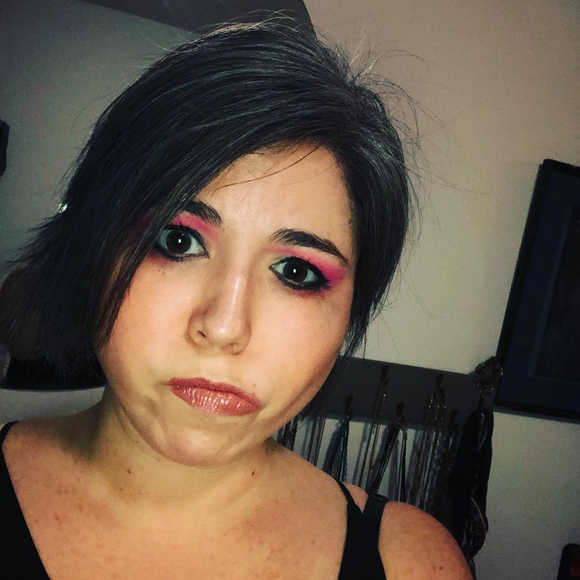 Profile Picture of Bailie Slevin (@bailie_heather) on Poshmark