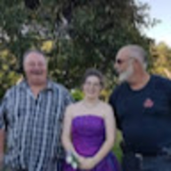 Profile Picture of Rachel Nauss (@mypuppykookie) on Poshmark